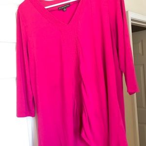 Women’s Magenta Top